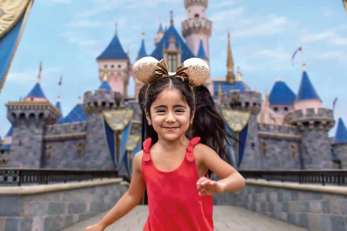 Best Way to Get from LAX to Disneyland